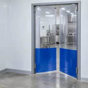 Маятниковая распашная двустворчатая эластичная дверь из ПВХ 230*160